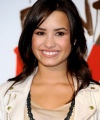 67659_Demi_Lovato_signs_copies_of_her_new_album_Don21t_Forget_in_Madrid3_Spain_04_122_148lo.jpg