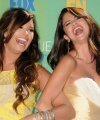 August_7th_-_Teen_Choice_Awards_28Arrivals29_-_With_Selena_Gomez_28329.jpg