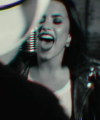Brad_Paisley_-_Without_a_Fight_ft__Demi_Lovato5Bvia_torchbrowser_com5D_mp41328.png