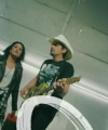 Brad_Paisley_-_Without_a_Fight_ft__Demi_Lovato5Bvia_torchbrowser_com5D_mp41491.png