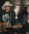 Brad_Paisley_-_Without_a_Fight_ft__Demi_Lovato5Bvia_torchbrowser_com5D_mp41724.png