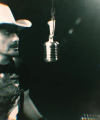 Brad_Paisley_-_Without_a_Fight_ft__Demi_Lovato5Bvia_torchbrowser_com5D_mp42549.png