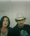 Brad_Paisley_-_Without_a_Fight_ft__Demi_Lovato5Bvia_torchbrowser_com5D_mp43056.png