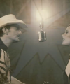 Brad_Paisley_-_Without_a_Fight_ft__Demi_Lovato5Bvia_torchbrowser_com5D_mp43816.png