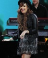 Demi-Lovato-Performs-on-Jimmy-Kimmel-Live-7-723x1024.jpg