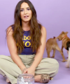 Demi_Lovato_Plays_With_Puppies_28While_Answering_Fan_Questions295Bvia_torchbrowser_com5D_mp410432.png