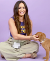 Demi_Lovato_Plays_With_Puppies_28While_Answering_Fan_Questions295Bvia_torchbrowser_com5D_mp41408.png