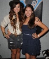 Demi_Lovato_at_the_Y100_Radio_Station_in_Miami_285529.jpg