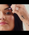 Demi_Lovato_for_NYC_-_How_To-_The_Trendy_Look_-_YouTube5Bvia_torchbrowser_com5D_mp40847.png