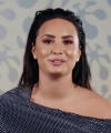 Demi_Lovato_reacts_to_old_music_videos_-_Digster_Pop_Throwback_mp40407.png