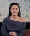 Demi_Lovato_reacts_to_old_music_videos_-_Digster_Pop_Throwback_mp40527.png