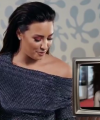 Demi_Lovato_reacts_to_old_music_videos_-_Digster_Pop_Throwback_mp41040.png