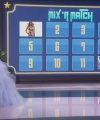 Ellen_Plays__What_s_in_the_Box__with_Guest_Model_Demi_Lovato_mp48134.jpg