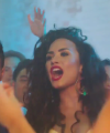 Luis_Fonsi___Demi_Lovato_-_The_Making_Of_22Echame_La_Culpa22_mp41816.png