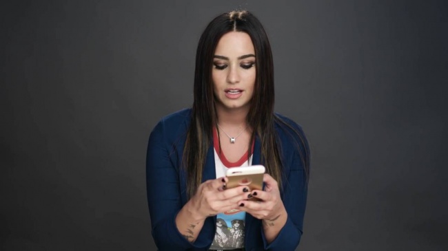Demi_Lovato_Gets_Her_Phone_Hacked_-_Glamour5Bvia_torchbrowser_com5D_28129_mp40979.jpg